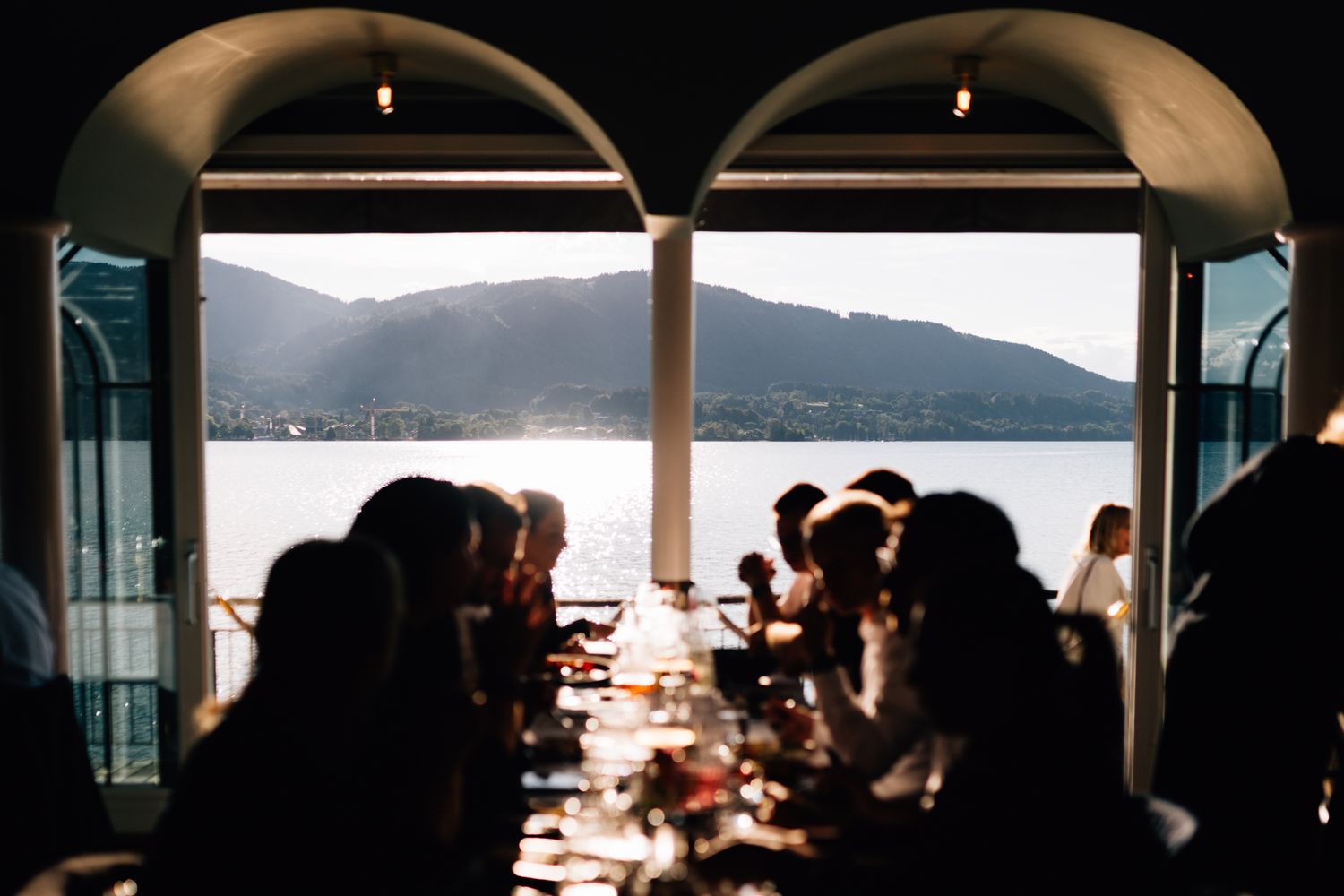 Abendessen der Club-Mitglieder mit Blick auf den Tegernsee