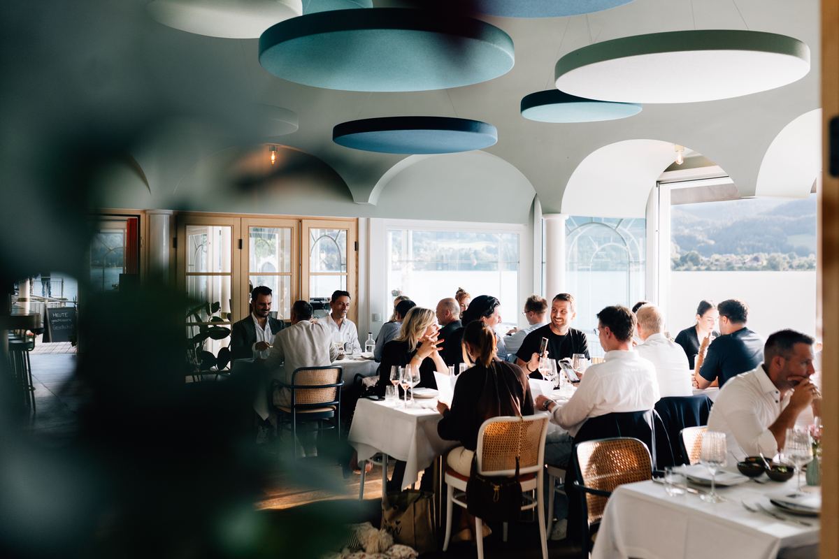 Exklusives Dinner des Clubs in einem Design-Saal am Tegernsee